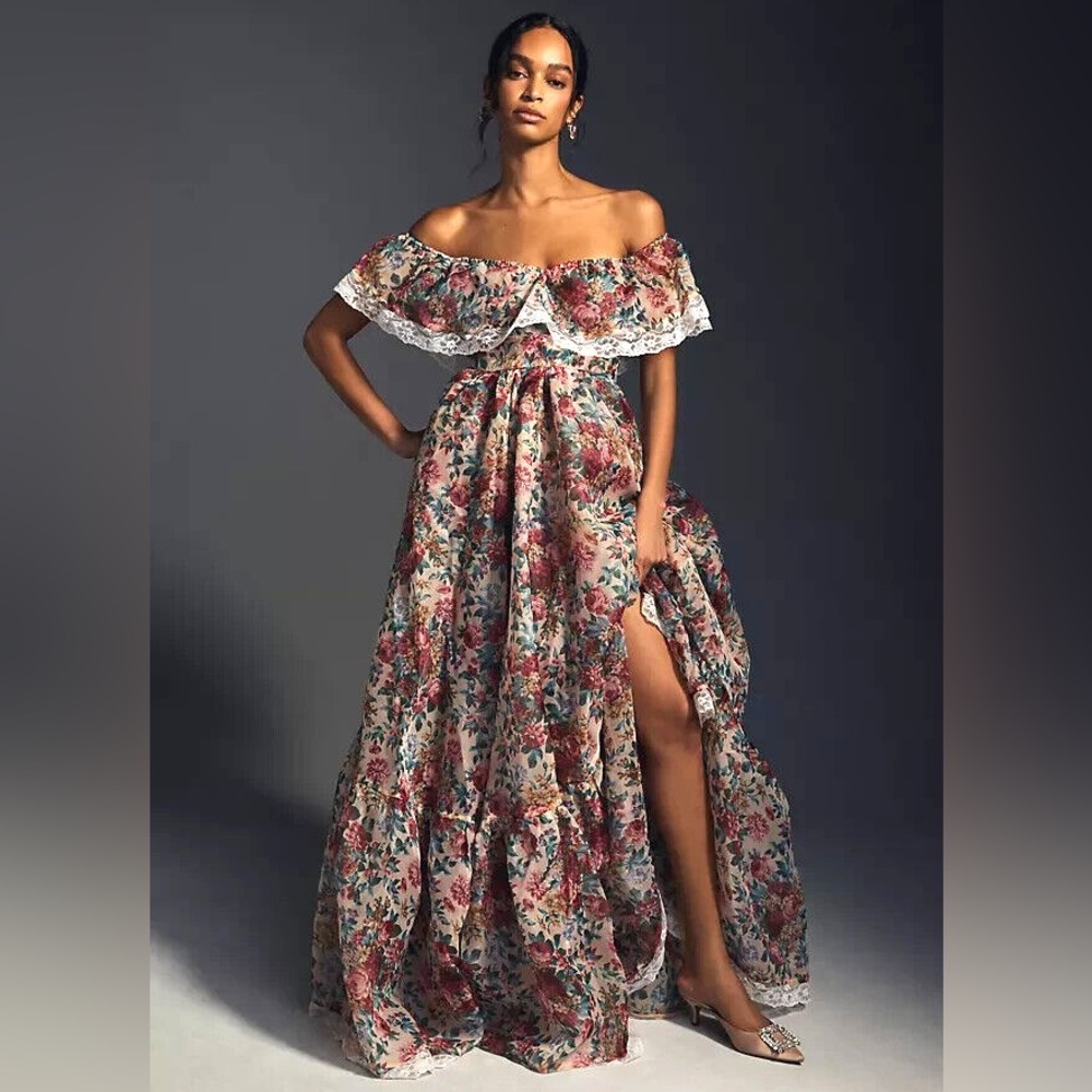 NWT Selkie L’appartement Romance Novel Gown